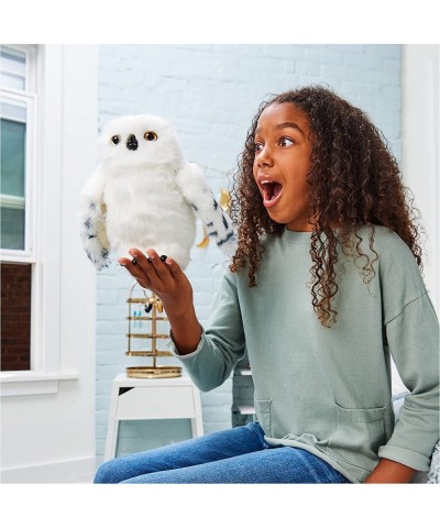 Harry Potter Enchanting Hedwig Interactive Owl with Over 15 Sounds and Movements and Hogwarts Envelope Kids Toys for Ages 5 a...