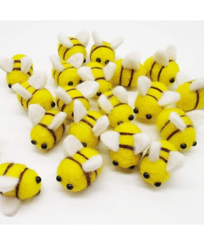 20PCS Wool Felt Bee Craft Balls Bee Craft Supplies for Halloween Costume Baby Shower Gender Reveal Party Nursery Tent Decorat...